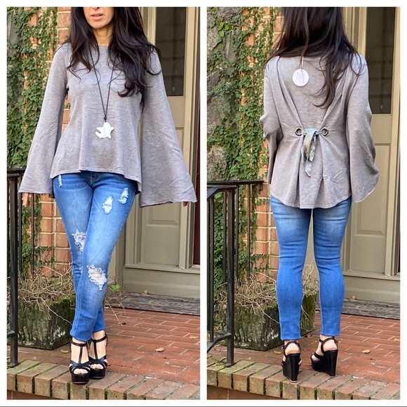 ✨PARIS✨Beautiful Bell Sleeves Tie Back Sweater - Picture 5 of 7